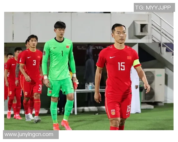 中路突破大师盘点那些凭一己之力改变比赛格局的传奇足球球星