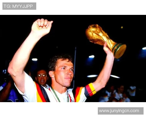 全球足球中前卫位置十大传奇球星盘点与排名分析