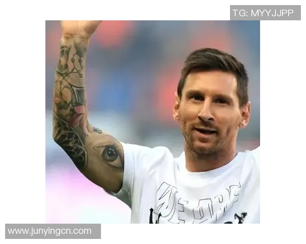 昔日足球巨星荣耀回归 新赛季再度披上熟悉战袍重燃激情