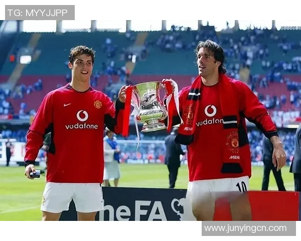 足球场上11号球星的传奇故事与背后意义解析