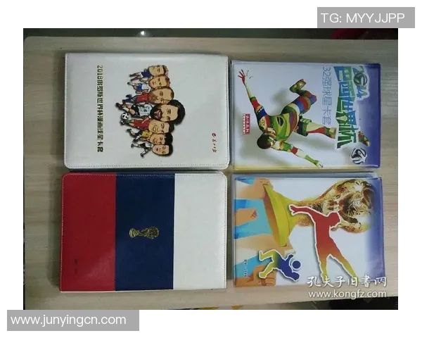 足球明星卡套挂件动态变换卡设计创新引领球迷收藏新潮流