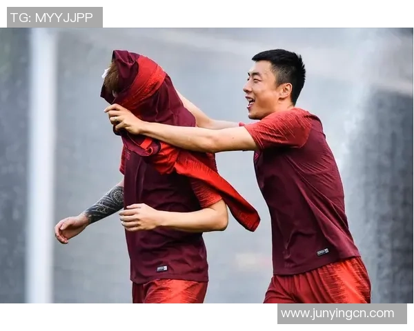 足球明星娜扎：从绿茵场到时尚先锋，如何在多领域展现自我魅力